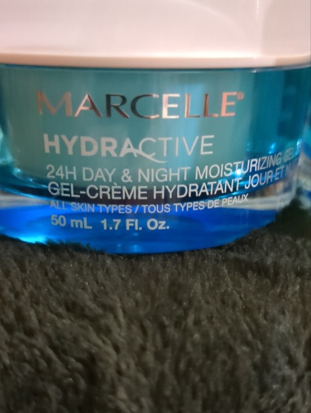 Two Marcelle Hydractive 24HR Day & Night Moisturizing Gel Cream - Picture 2 of 4